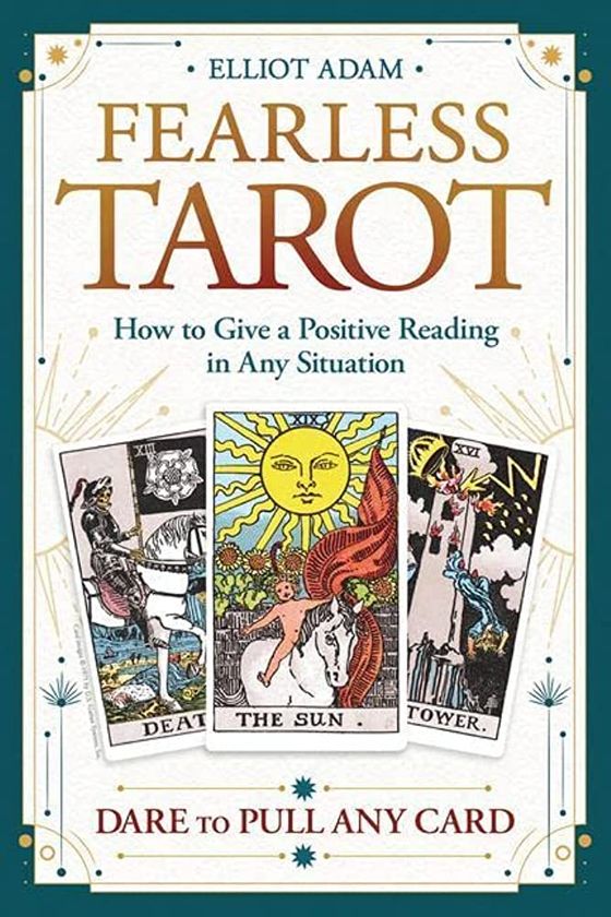 Naslovnica knjige FEARLESS TAROT